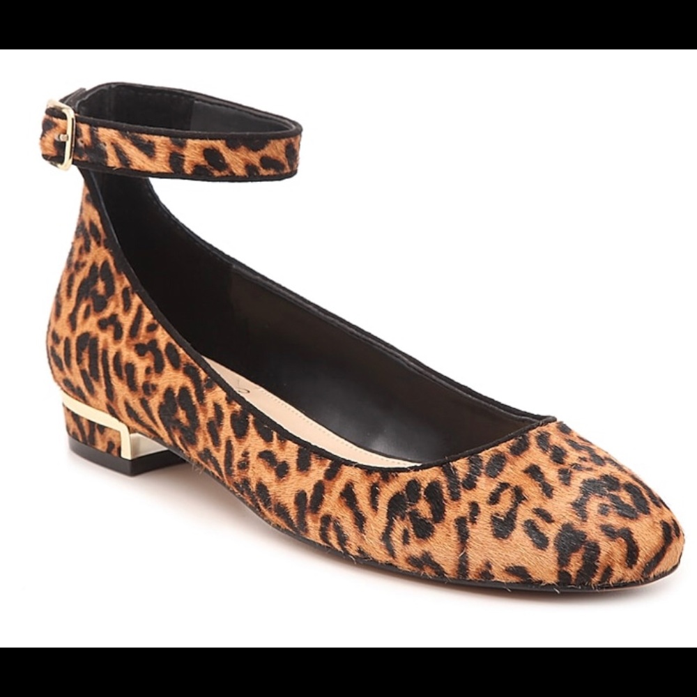 Attera ballet flat w strap from Vince Camuto. NIB